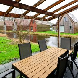The Terras of nr. 222 - type 6C2  in Landal De Reeuwijkse Plassen