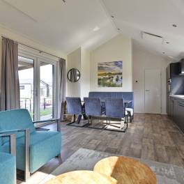 The Woonkamer of nr. 069 - type Koekoek in Vakantiepark Giethoorn