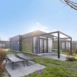 The Tuin of nr. 043 - Lodge 4B in Landal Park Wijdenes