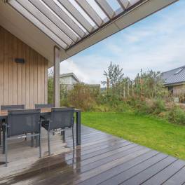 The Terras of Type Strandlodge 4 in Vakantiepark Boomhiemke