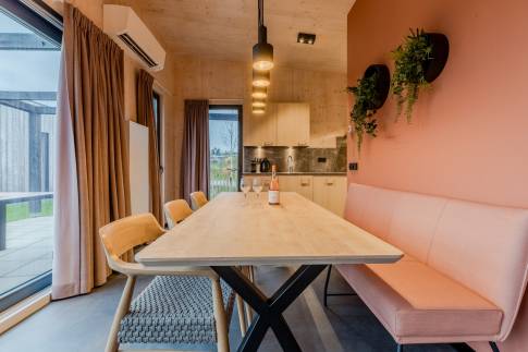 The Eetkamer of Type Lake View Kids 6 in Klein Vink – project