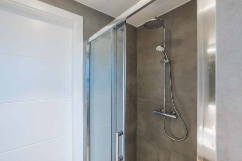 The Badkamer 1 of Type Graaf - 6L1 in Landal Landgoed Bourtange