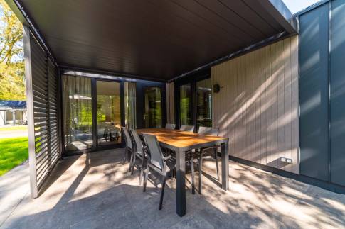 The Terras of Type Jonkheer - 6L2 Waterlocatie in Landal Landgoed Bourtange