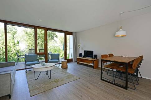 The Woonkamer of nr. 033 - type 4C in Landal De Reeuwijkse Plassen