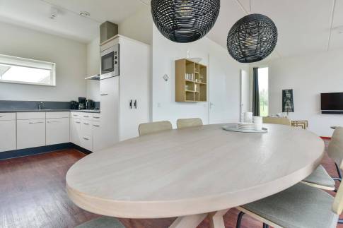 The Eetkamer of Type 6D3 - nr. 529 in Landal Esonstad