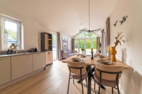 The Eetkamer of Type Gravin - 4L1 in Landal Landgoed Bourtange