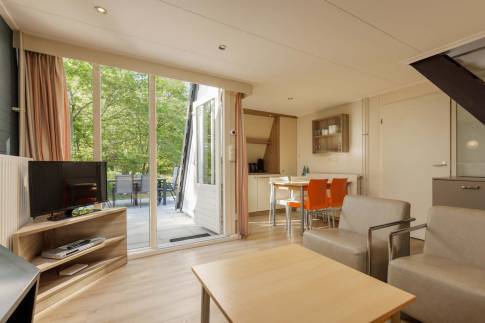 The Woonkamer of nr. 094 Waterkers - type Comfort Classic Sauna 4 in Landal Bungalowpark Hoenderloo