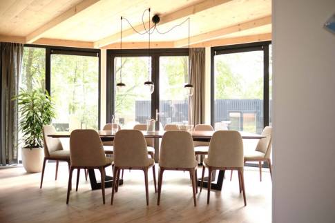 The Eetkamer of nr. 044 - type Circle lodge 10 in Landal Gulpen
