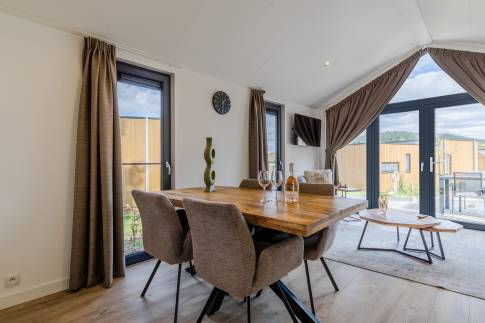 The Woonkamer of Type Lodge de l'Horizon - 4B2 in Landal Namur Nature