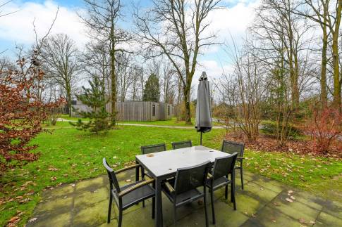 The Terras of Type Lodge 6 - nr. 22 in Vakantiepark Schaijk