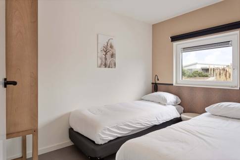 The Slaapkamer 2 of Type Strandlodge 4 in Vakantiepark Boomhiemke