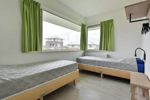 The Slaapkamer 3 of nr. 529 - type 6D3 in Landal Esonstad