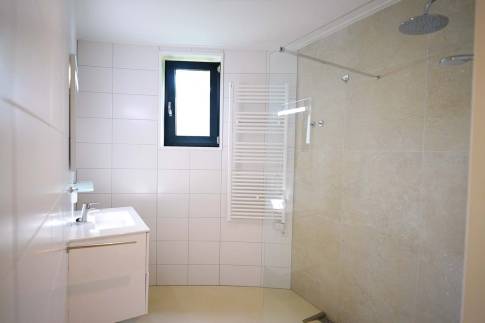 The Badkamer of nr. 044 - type Circle lodge 10 in Landal Gulpen