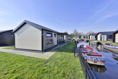 The Buiten of nr. 069 - type Koekoek in Vakantiepark Giethoorn