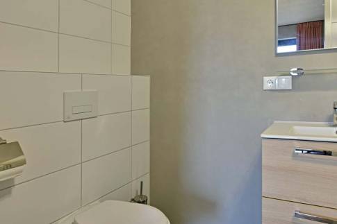 The Badkamer 1 of nr. 139 - type Hillside Family 6 in Landal Gulpen