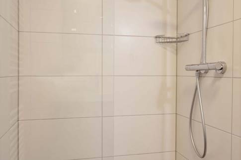 The Badkamer 2 of Type Strandlodge 8 - nr. 14 in Vakantiepark Boomhiemke