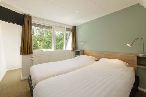 The Slaapkamer 2 of Type Veluwe Villa - nr. 201 Hennep in Landal Bungalowpark Hoenderloo
