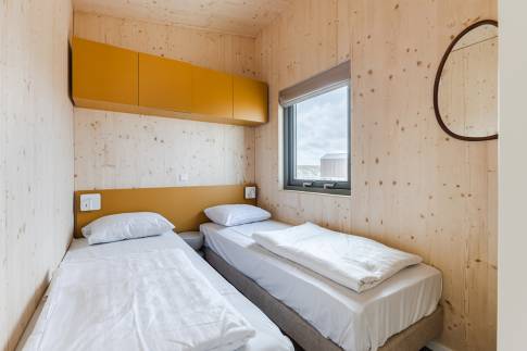 The Slaapkamer 2 of Type Hip/Scandinavisch in Landal Zeezigt