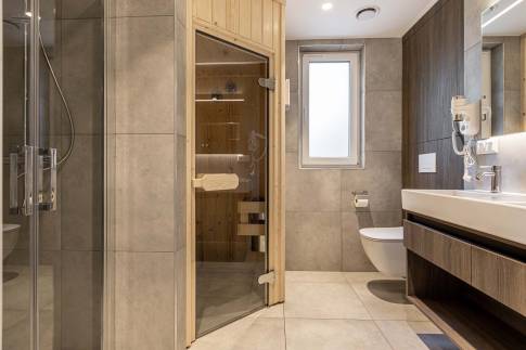 The Badkamer 2 of Type Jonkheer - 6L2 Waterlocatie in Landal Landgoed Bourtange