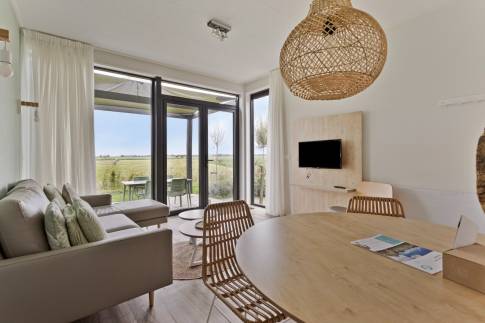 The Eetkamer of nr. 039 - Lodge 4B in Landal Park Wijdenes