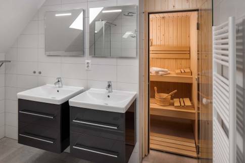 The Badkamer of Type Familievilla 16 - nr. 4 in Landal Park Veerse Kreek