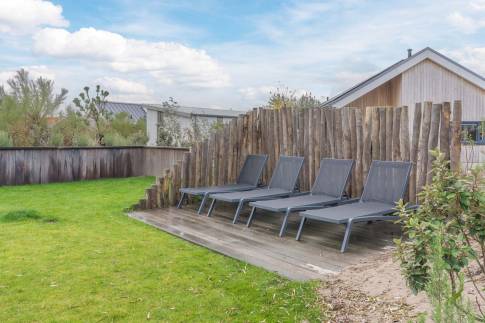 The Terras of nr. 014 - type Strandlodge 8 in Vakantiepark Boomhiemke
