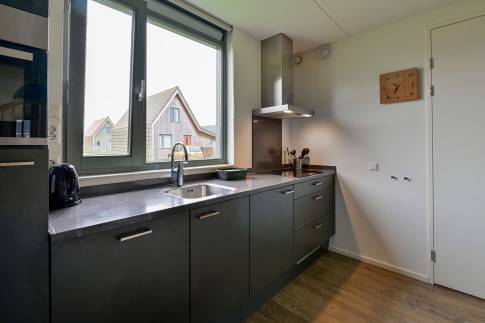 The Keuken of nr. 222 - type 6C2  in Landal De Reeuwijkse Plassen