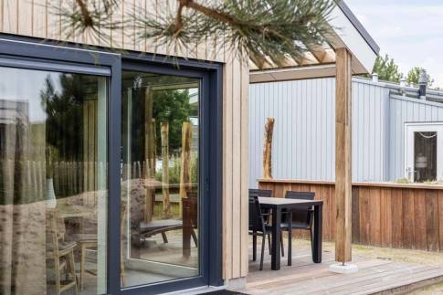 The Terras of Type Strandlodge 4 in Vakantiepark Boomhiemke