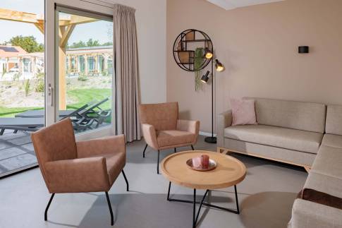 The Woonkamer of nr. 011 - type Bungalow 6B in Duinresort Dunimar
