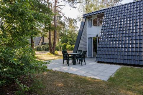 The Terras of nr. 002 Anijs - type Comfort Classic 4 in Landal Bungalowpark Hoenderloo