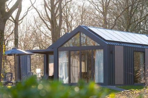 The Buiten of Type Jonkheer - 6L2 Waterlocatie in Landal Landgoed Bourtange