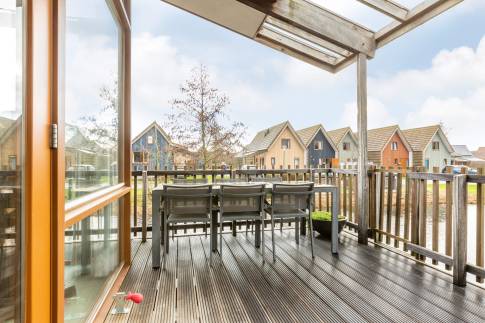 The Terras of Type Vogelenzang 8C - nr. 140 in Landal De Reeuwijkse Plassen