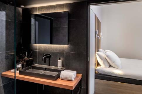 The Badkamer of nr. 101 - type Harmony H4P in Marber Veluwe
