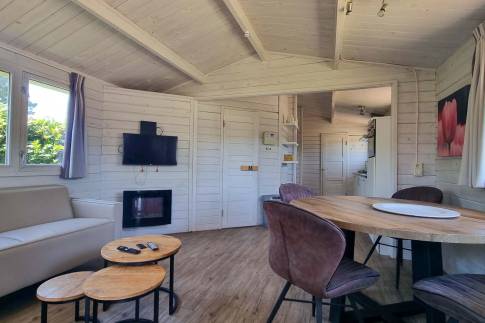 The Woonkamer of nr. 294 - type Buitenverblijf Wellness 4 in Resort Arcen