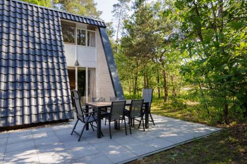 The Terras of nr. 094 Waterkers - type Comfort Classic Sauna 4 in Landal Bungalowpark Hoenderloo
