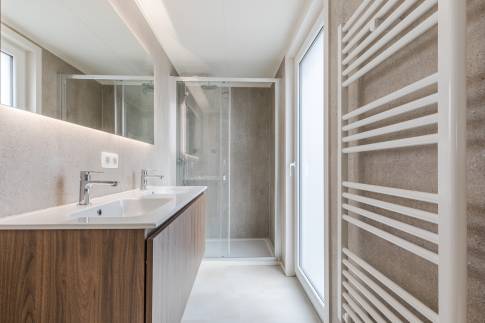 The Badkamer of Type Lodge de l'Horizon Wellness - 4BE4 in Landal Namur Nature