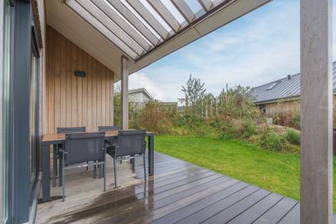 The Terras of Type Strandlodge 4 in Vakantiepark Boomhiemke