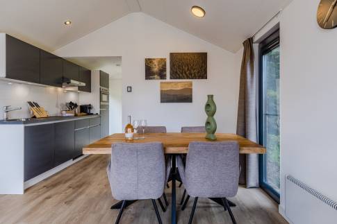 The Eetkamer of Type Lodge de l'Horizon - 4B2 in Landal Namur Nature