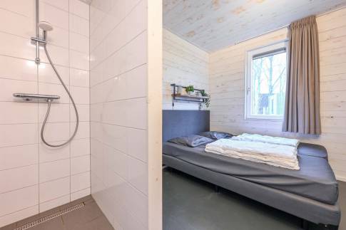 The Badkamer 1 of nr. 022 - type Lodge 6 in Vakantiepark Schaijk