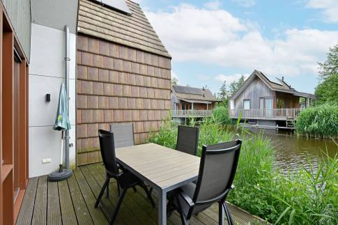 The Terras of nr. 027 - Type 4C in Landal De Reeuwijkse Plassen
