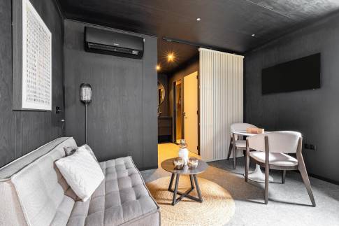 The Woonkamer of Type Solar Hotel Suite in Landal Soof aan de Rijn