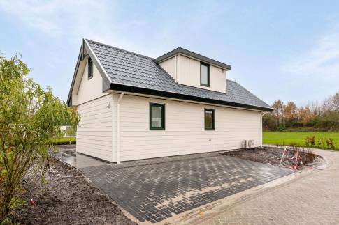 The Buiten of Flora 4 in Landal Hunzepark