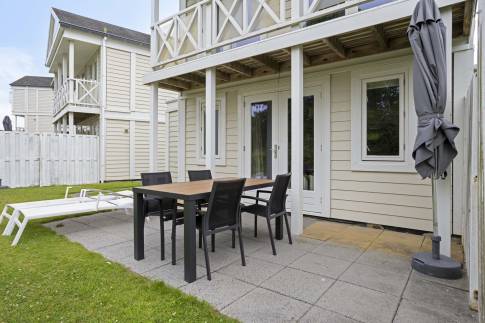 The Terras of Type Villa R4B - nr. 22C in Landal Noordzee Résidence De Banjaard