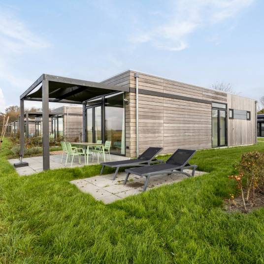 The Buiten of nr. 037 - Lodge 4B in Landal Park Wijdenes